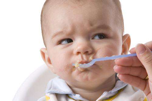 صعوبة و مشاكل تغذية الأطفال الرضع