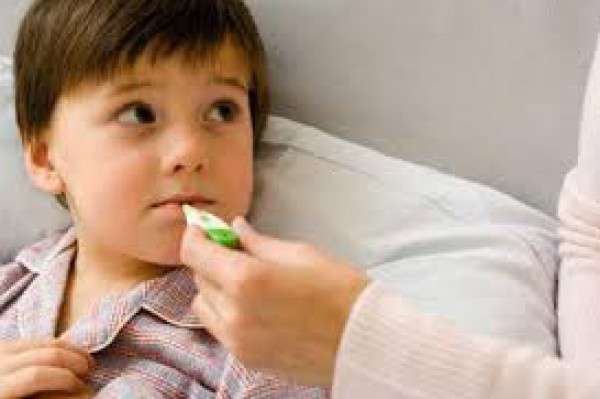 مرض و التهاب الطفل المصاب بمرض ضعف المناعة