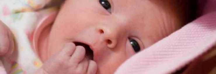 أسباب انقطاع النفس عند الطفل حديث الولادة