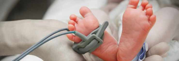 علاج نقص الاوكسحين عند الطفل خلال الولادة