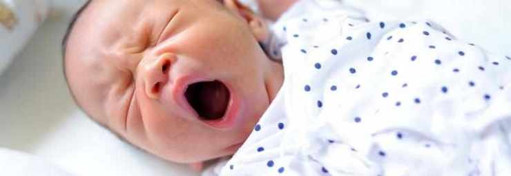 النفس الأول ونماذج التنفس عند حديث الولادة
