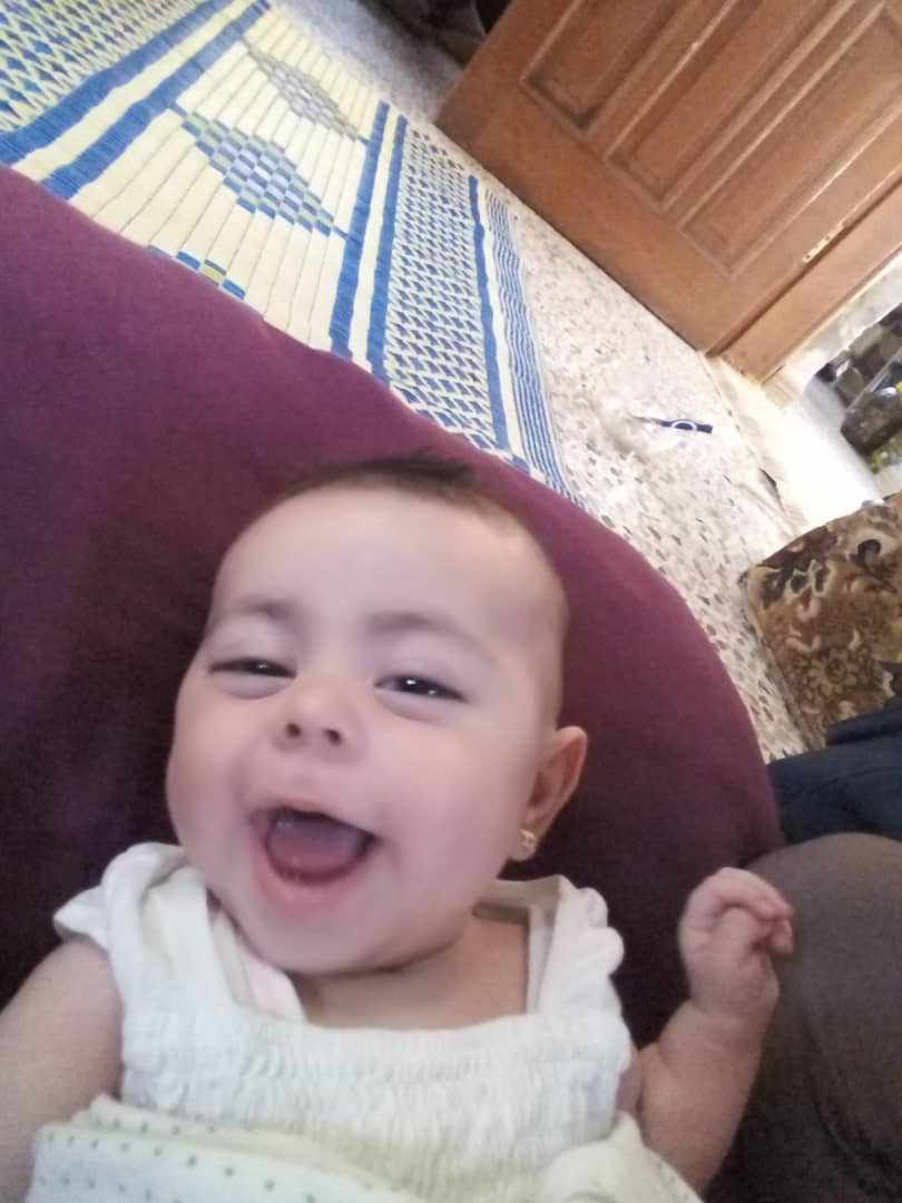 طفل جسمه رخو كثيراً