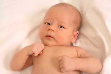 انحناء الرقبة عند الاطفال الرضع