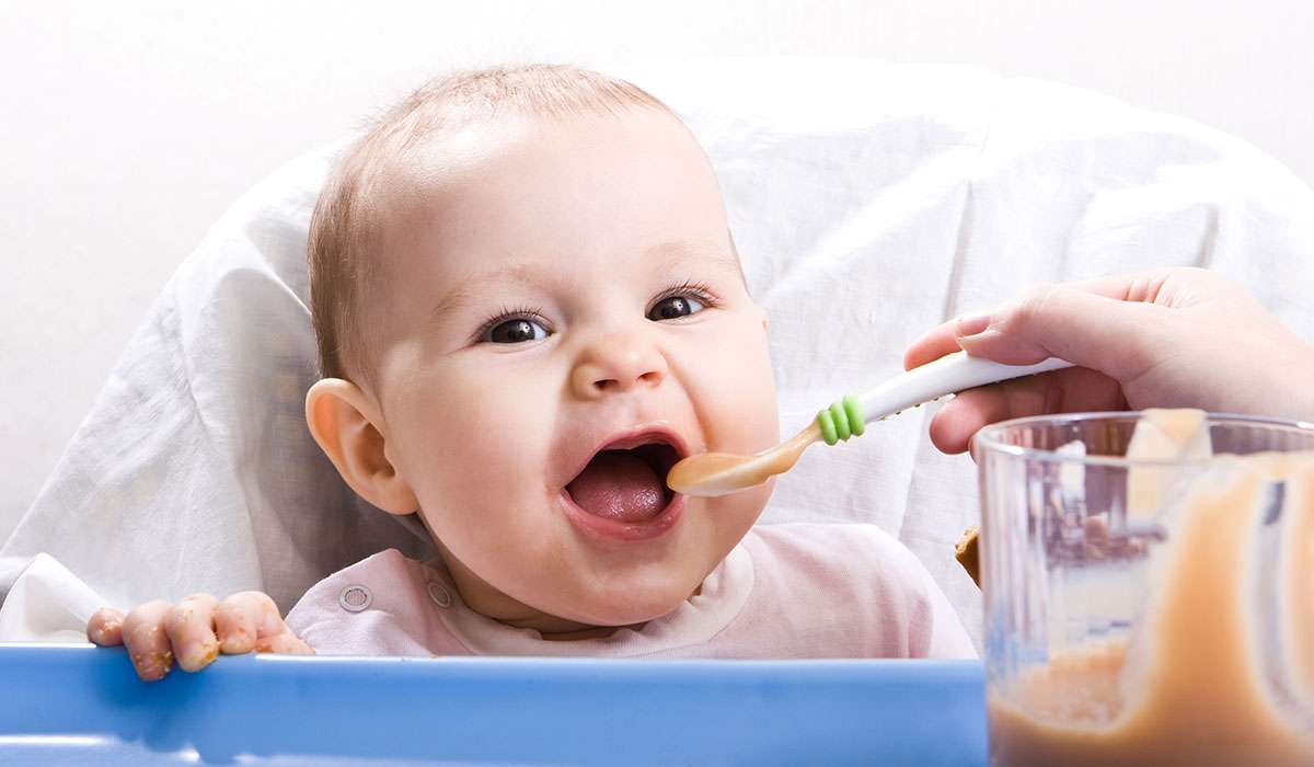 كلية حقيقة تخلى  جدول تغذية الطفل الرضيع