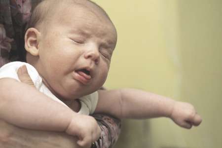 ينام تقييم جوارب  كيف يتخلص الرضيع من البلغم