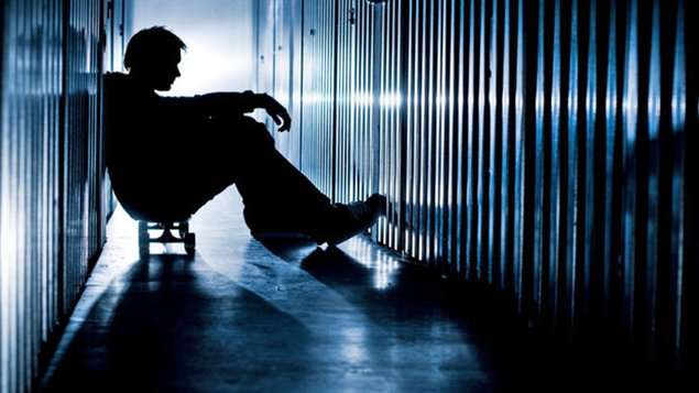 الانتحار عند الأطفال و المراهقين و المراهقات