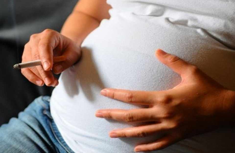 أسباب ولادة طفل خديج و سبب نقص وزن الولادة للطفل