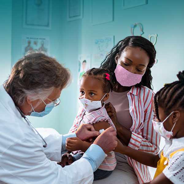 بحث كامل عن التطعيمات للأطفال