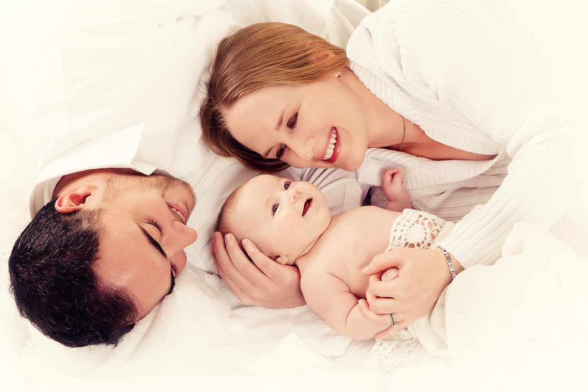 تواصل الأم مع طفلها حديث الولادة