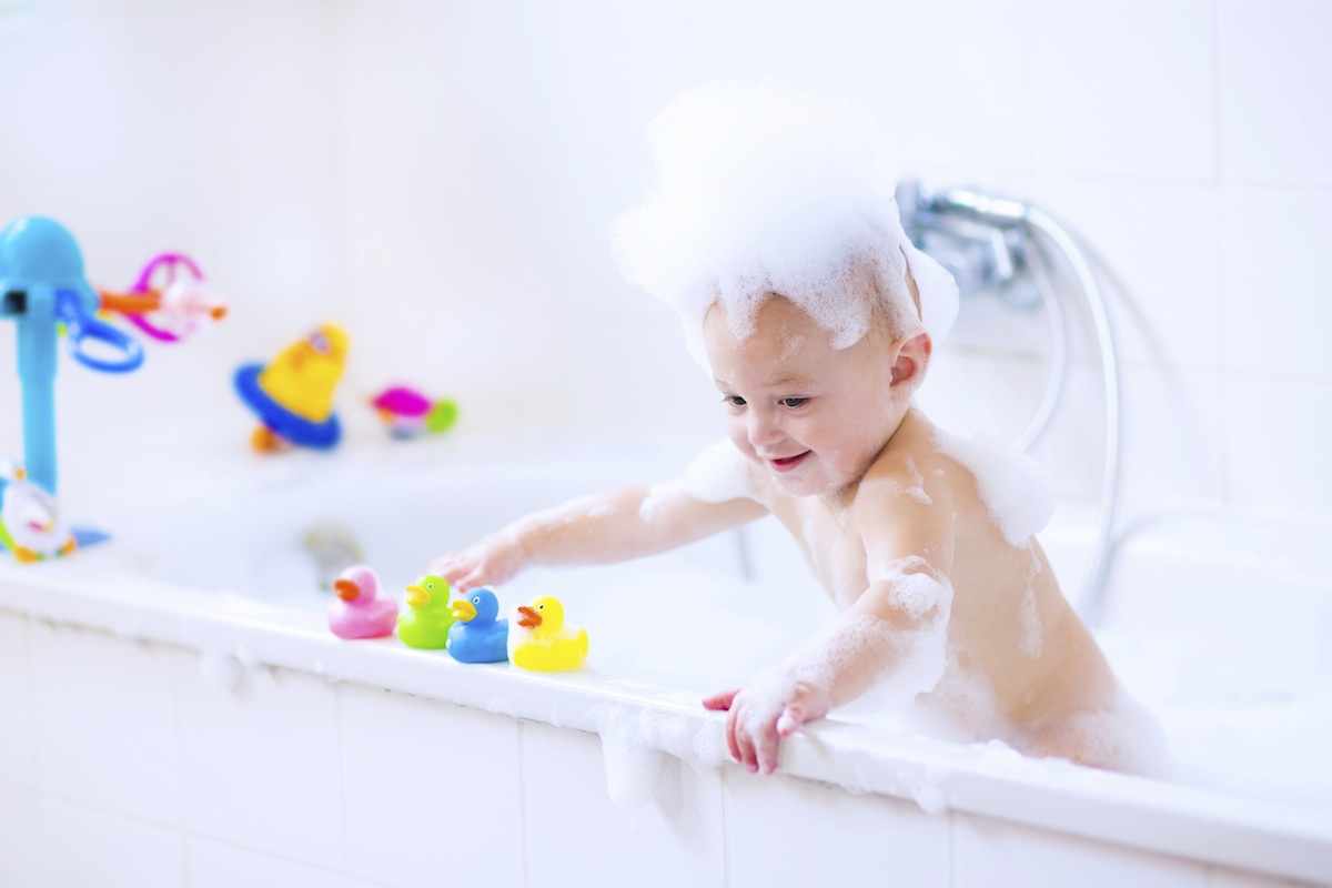 حمام الزيت لعلاج امراض الجلد زيوت الحمام، الغروانيات، الصوابين"Bath Oils, Colloids, Soaps"