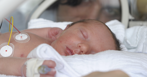 الوقاية من تسمم الدم بالقولونيات عند الاطفال حديثي الولادة