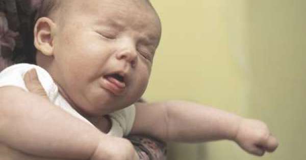 ينام تقييم جوارب  كيف يتخلص الرضيع من البلغم